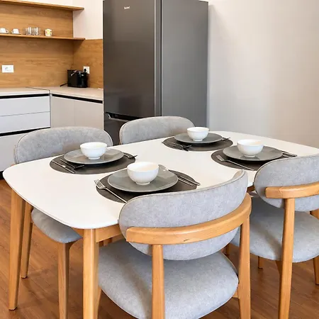 Matisse No36 - 2 Bedroom With Parking At Aura Complex Tiran
