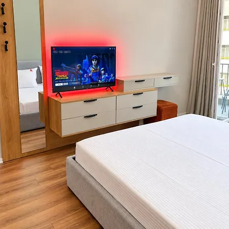 Matisse No36 - 2 Bedroom With Parking At Aura Complex Daire Tiran